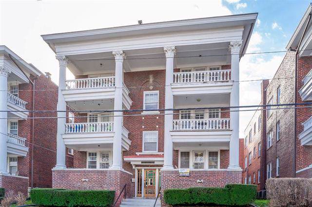 305 43rd 1W Street - Photo 1