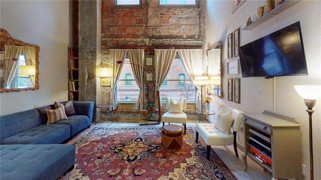 1535 Walnut Street - Photo 1