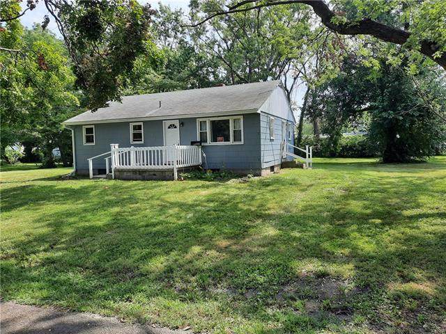 403 8th Street - Photo 1