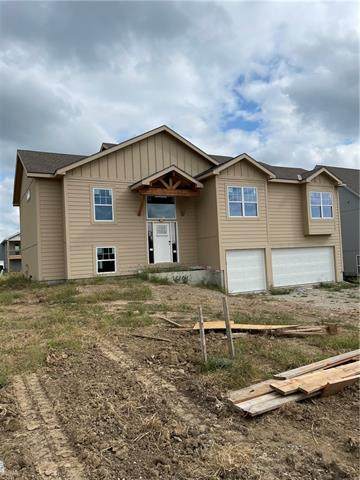 6104 119th Street - Photo 1