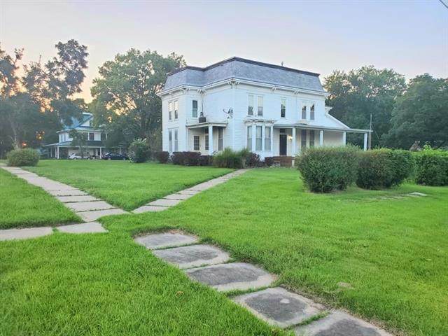 506 Spruce Street - Photo 1