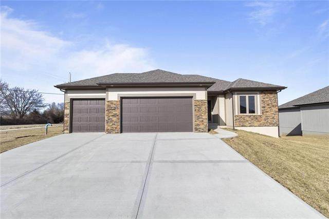 910 Hickorywood Court - Photo 1