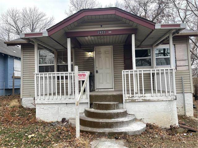 2922 Poplar Avenue - Photo 1