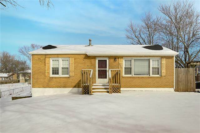 6634 Nogard Avenue - Photo 1