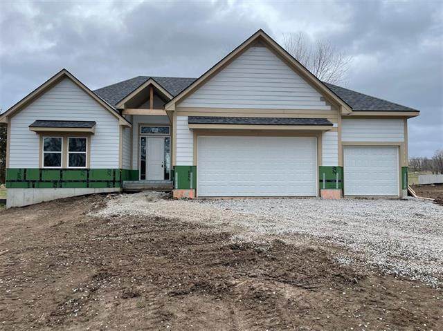 1520 Country Club Drive - Photo 1