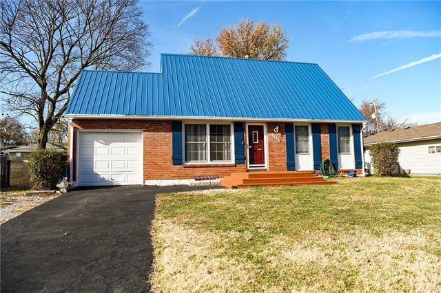 4350 Denver Avenue - Photo 1