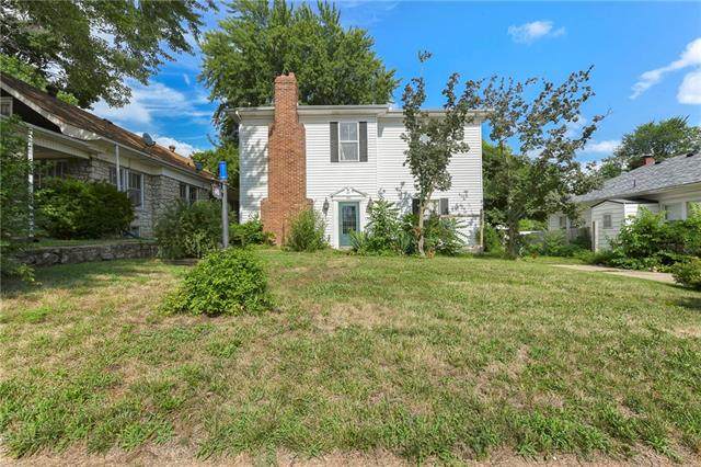 605 Main Street - Photo 1