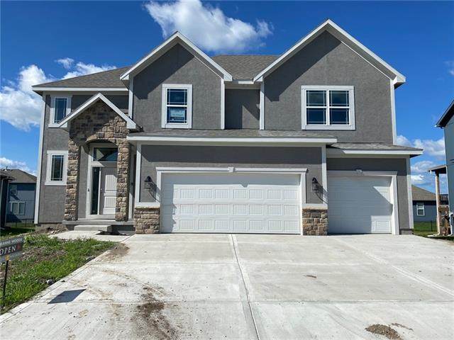 1812 Ravenwood Drive - Photo 1