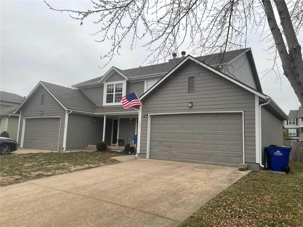621/623 Swann Circle - Photo 1