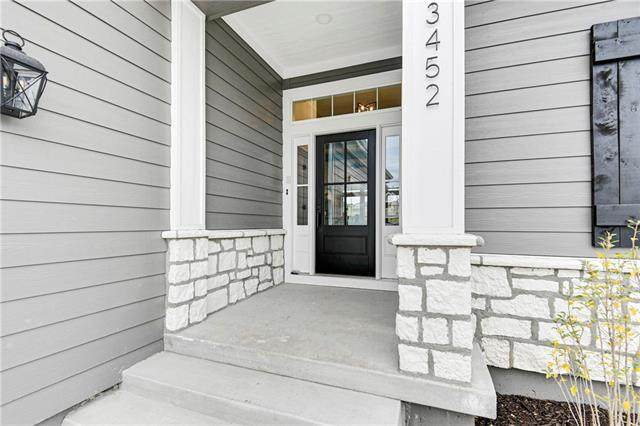 13452 174th Place - Photo 1
