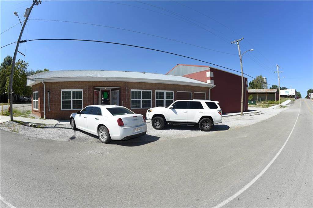 201 Main Street - Photo 1