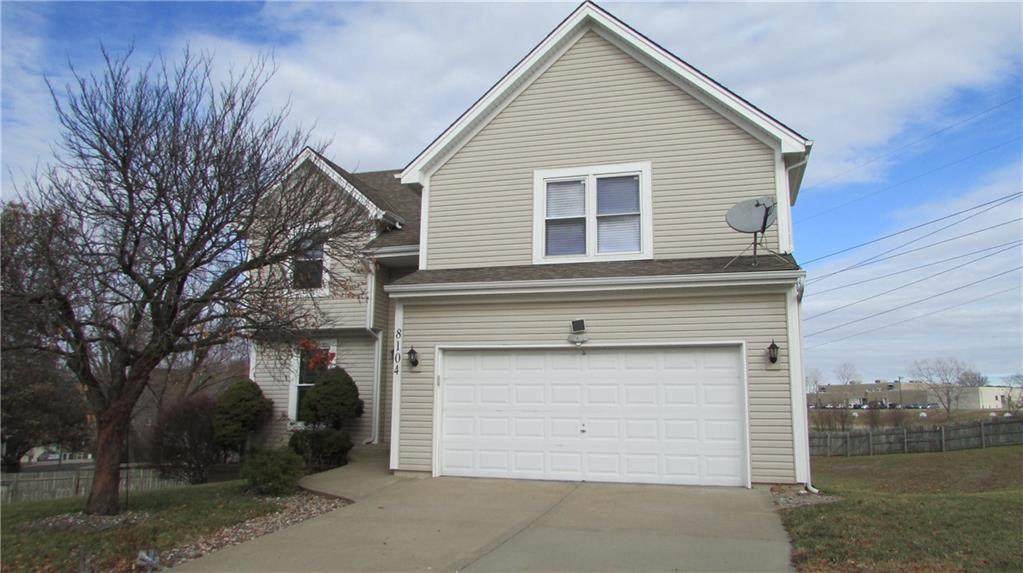 8104 80 Terrace - Photo 1