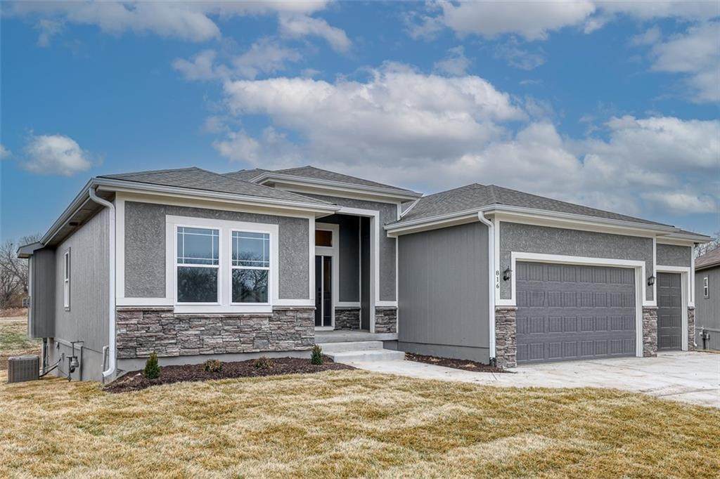 816 Blue Grama Court - Photo 1
