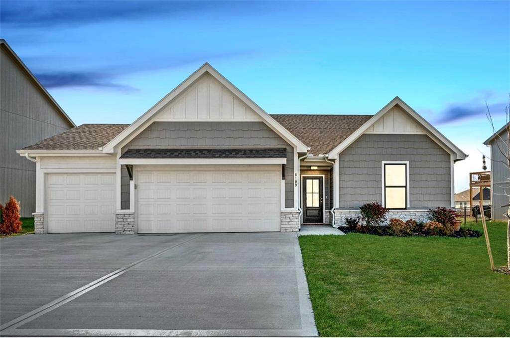 8109 Holly Drive - Photo 1