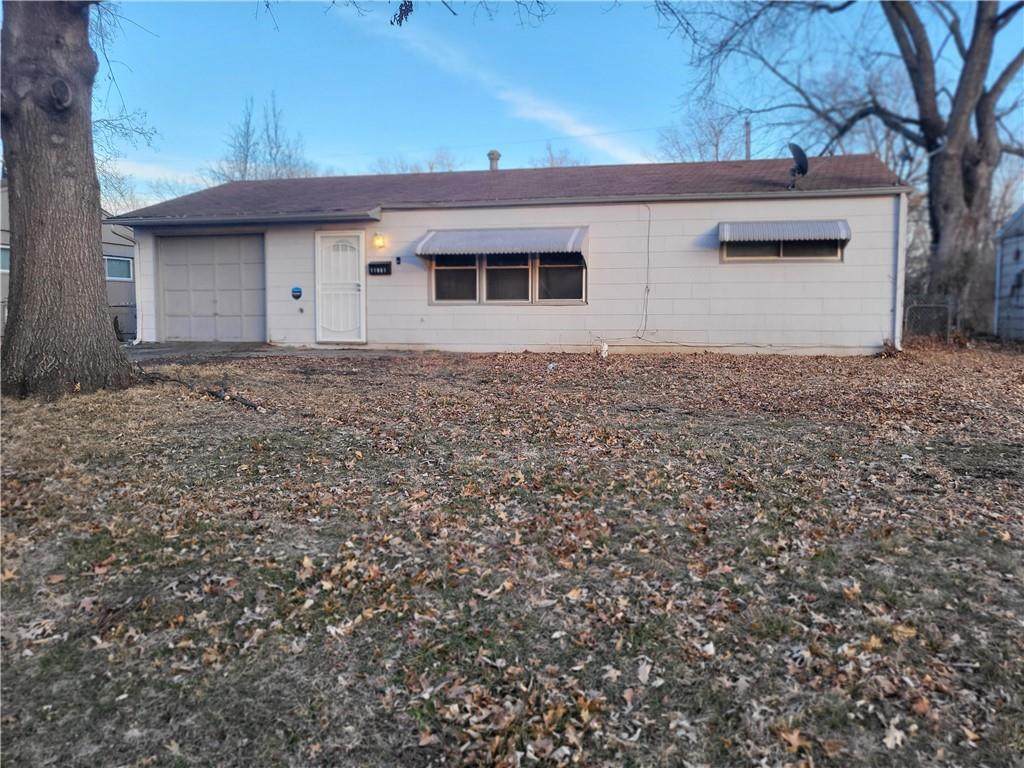 11001 Ewing Avenue - Photo 1