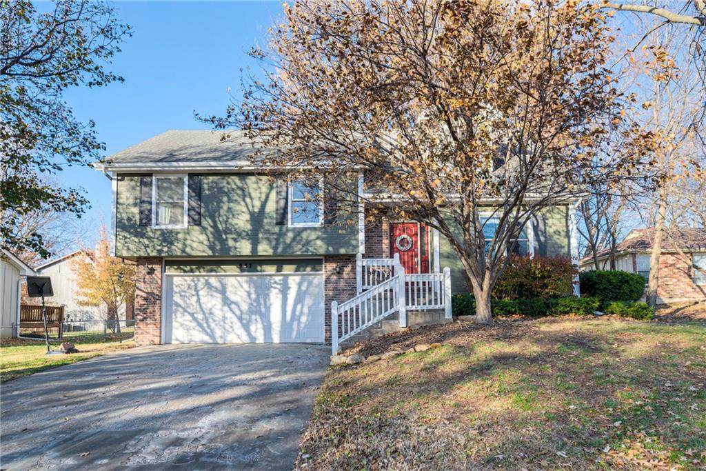 937 Sunset Drive - Photo 1