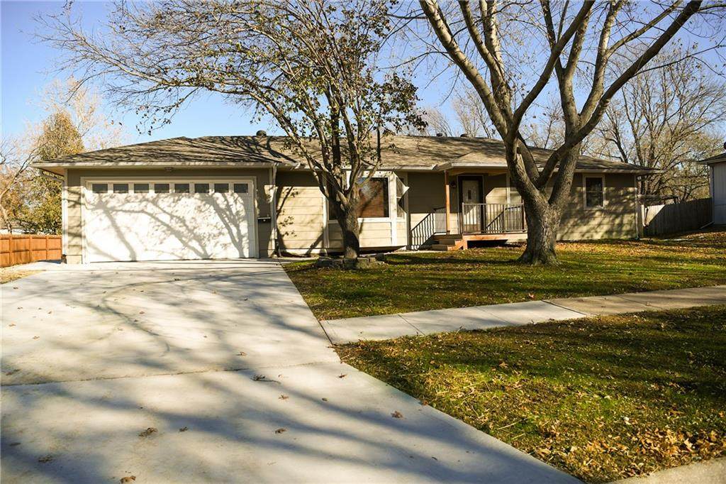 639 Ash Street - Photo 1