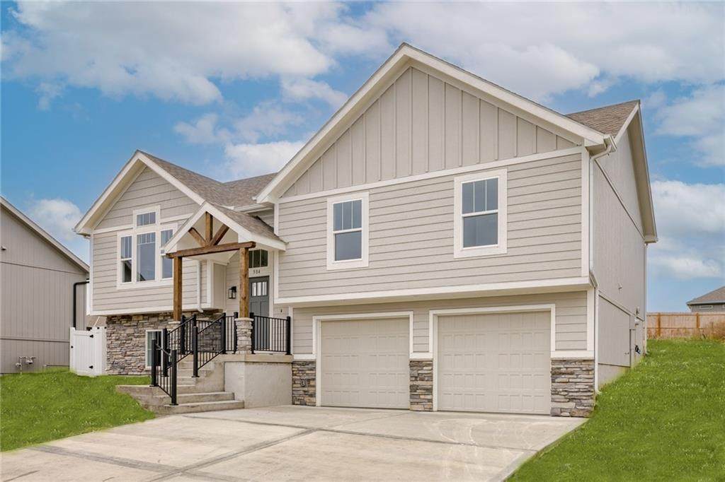 504 Hillside Drive - Photo 1