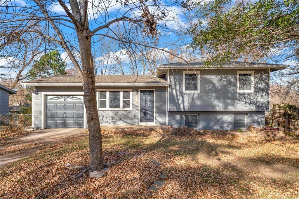 190 Jackson Avenue - Photo 1
