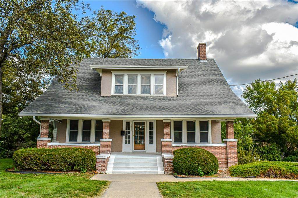 1023 Main Street - Photo 1