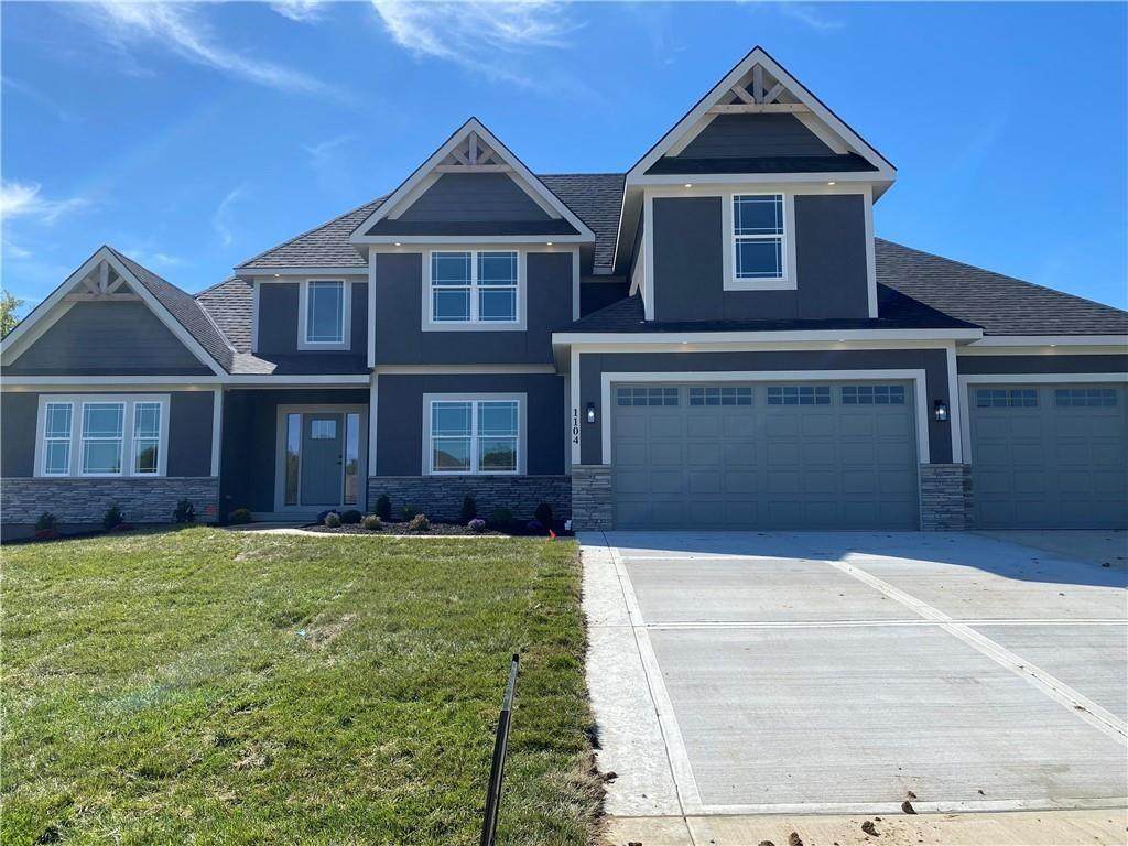 1104 Whispering Willow Way - Photo 1