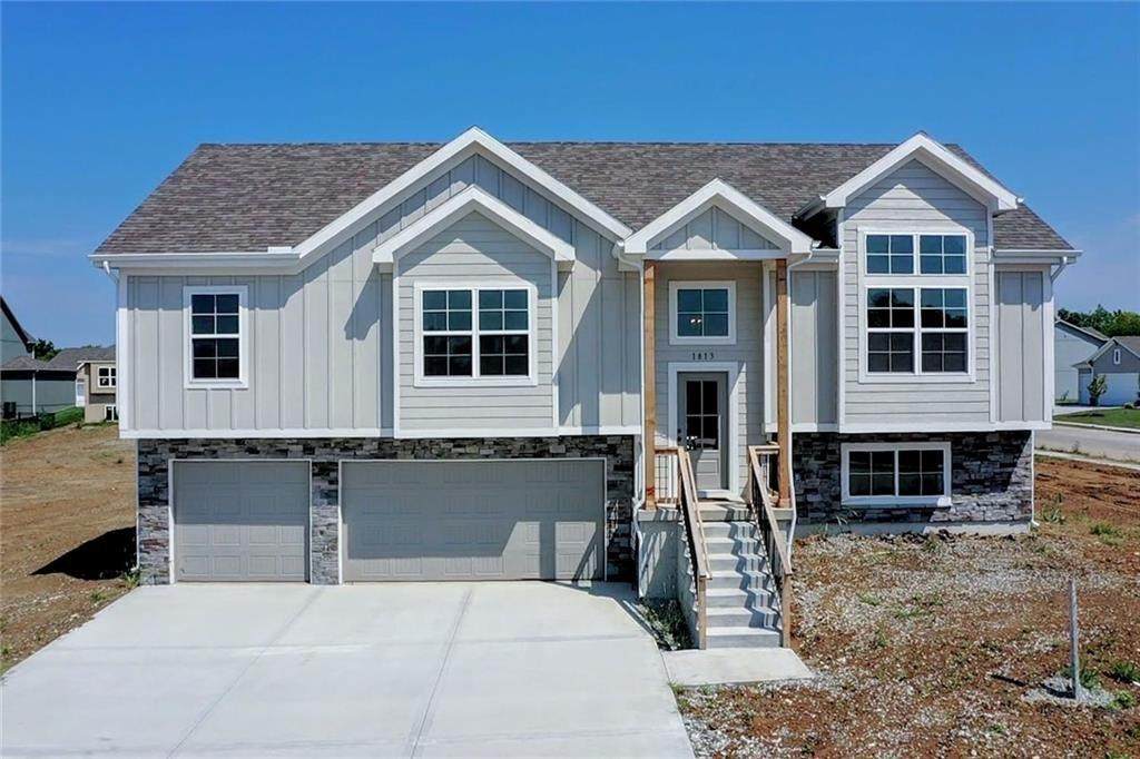 1813 Winchester Drive - Photo 1