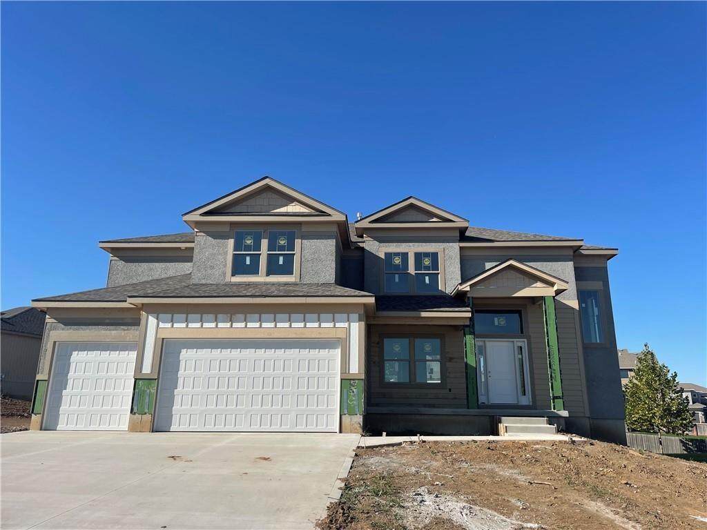 908 Twisted Oak Road - Photo 1