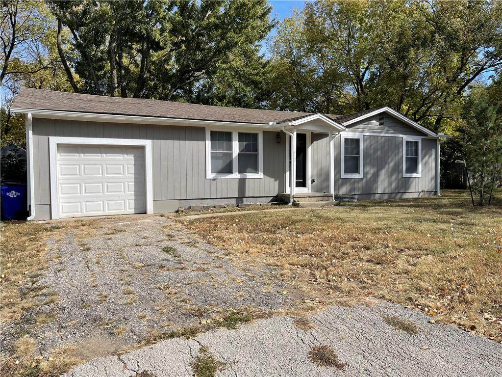 412 Lincoln Street - Photo 1