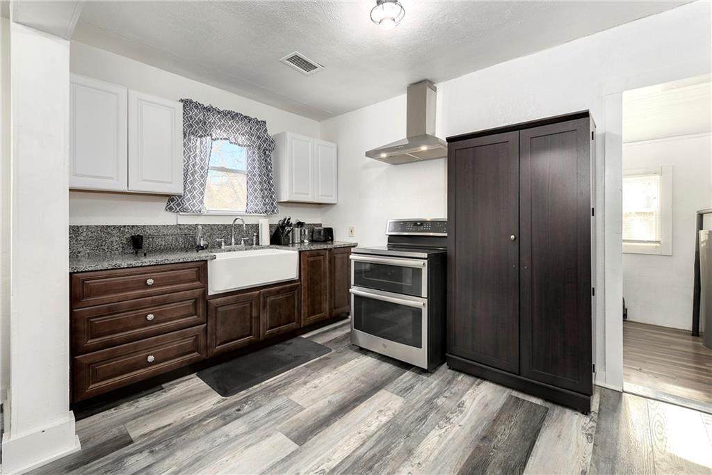 1501 Ottawa Street - Photo 1