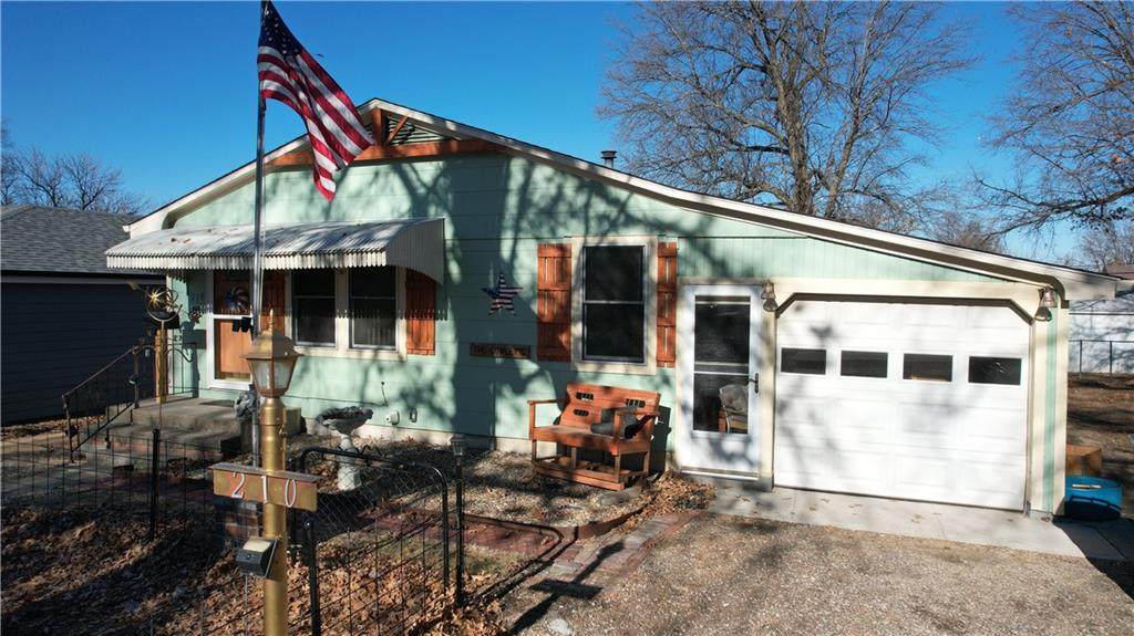 210 Cherokee Avenue - Photo 1
