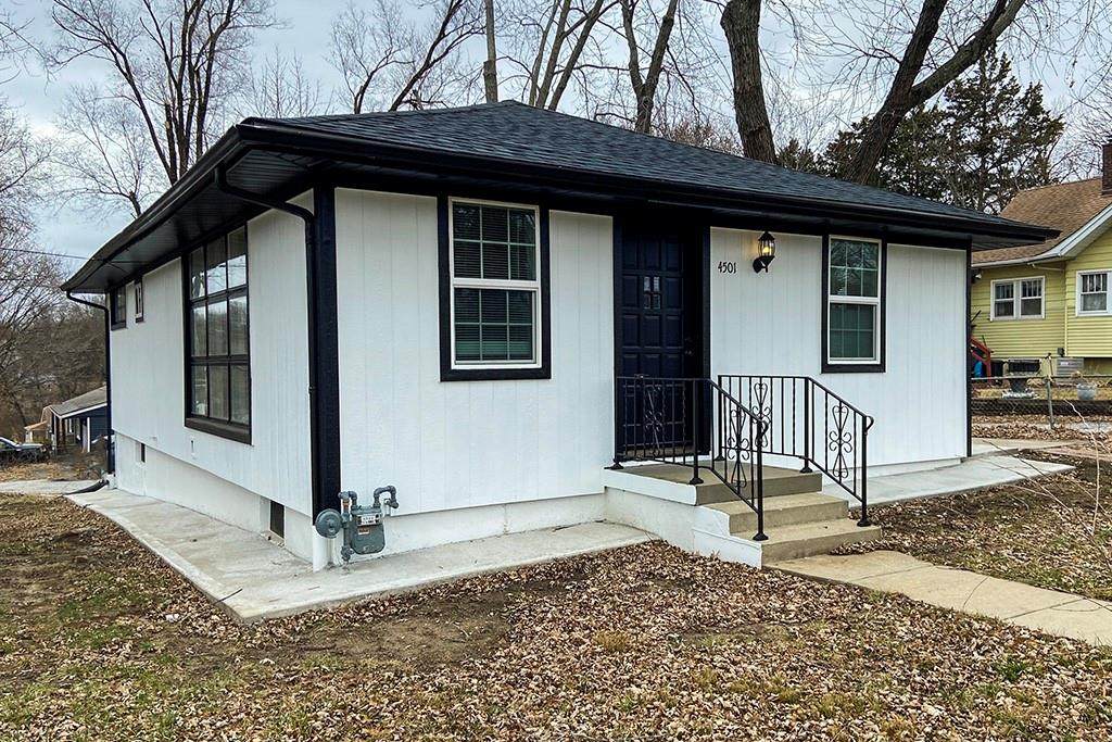 4501 Leavenworth Road - Photo 1
