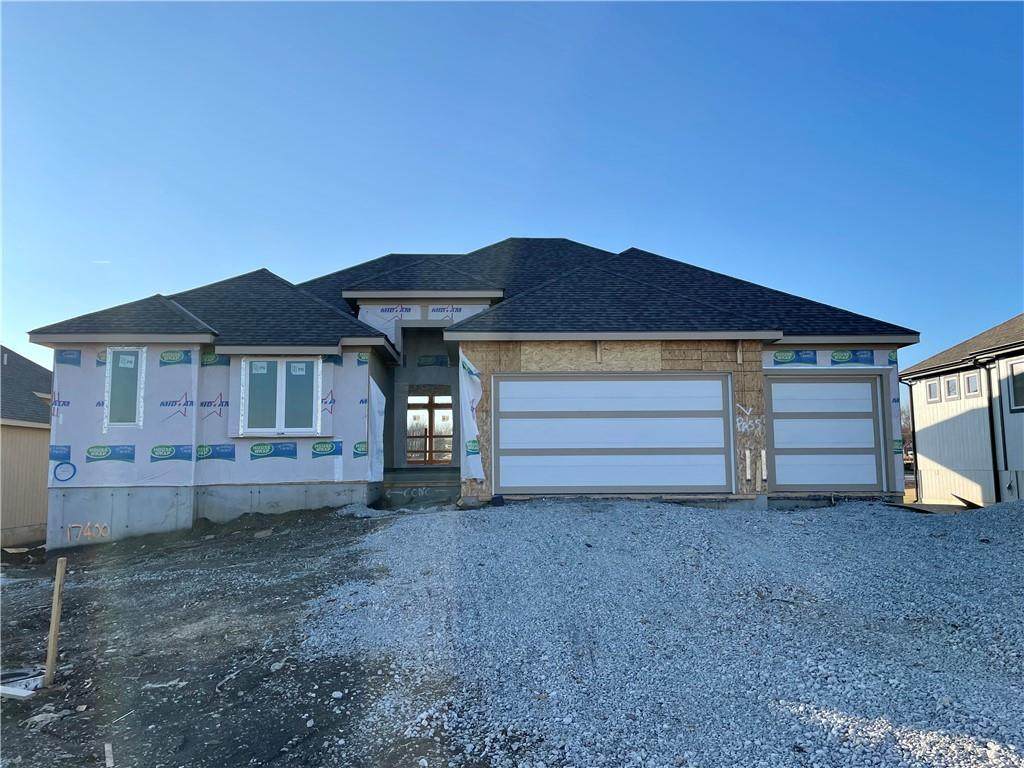 17400 Oakshire Street - Photo 1
