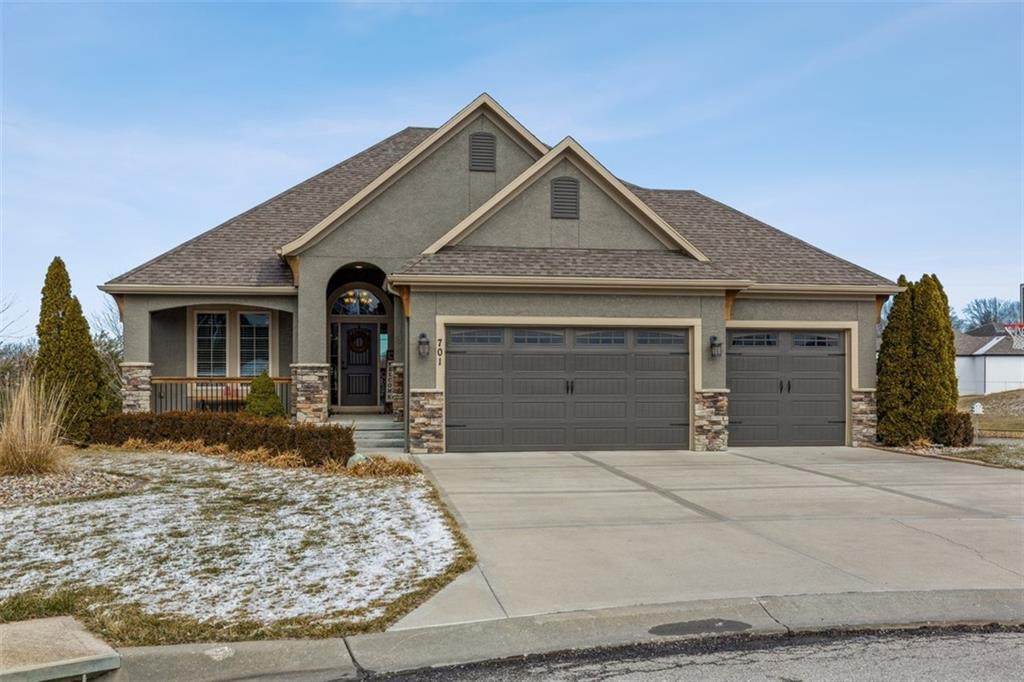 701 Eagle Drive - Photo 1