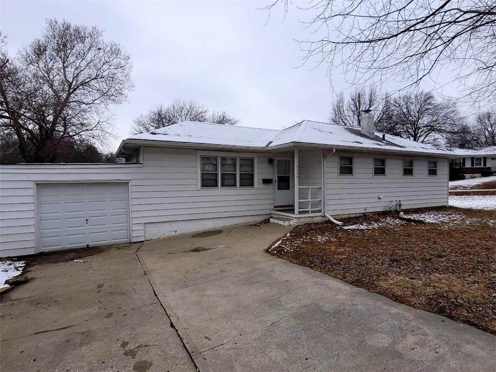 4524 Bales Avenue - Photo 1