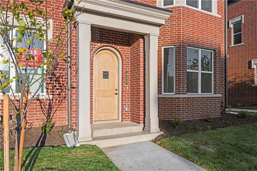 453 Longview Boulevard - Photo 1