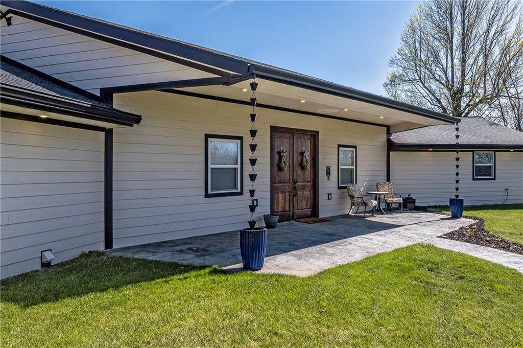 1514 Third Avenue - Photo 1