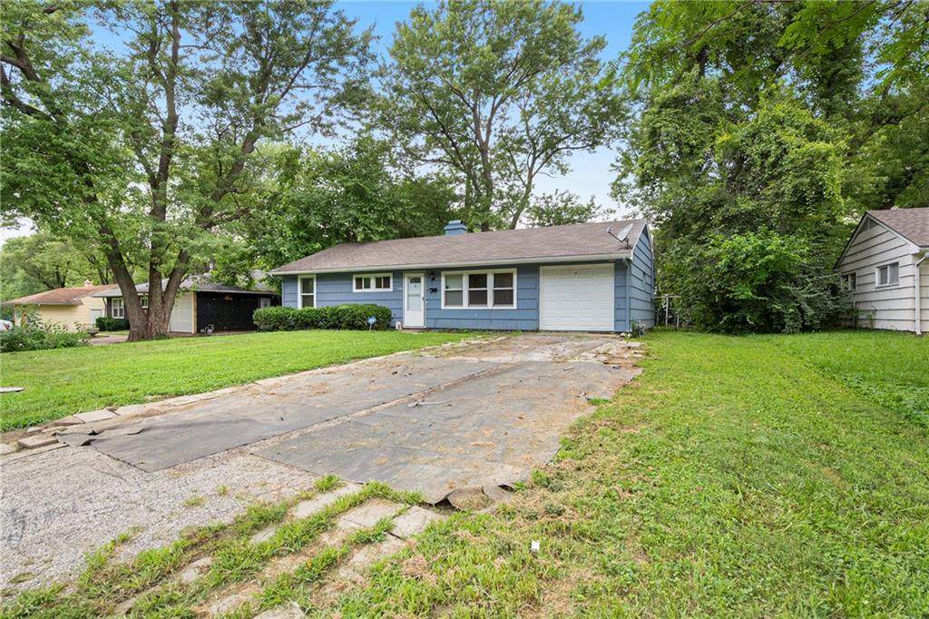 7708 111th Terrace - Photo 1