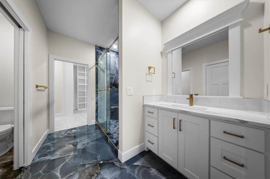 4728 139th Street - Photo 1