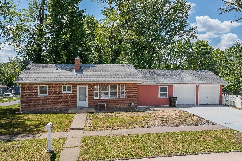 1001 Kickapoo Street - Photo 1