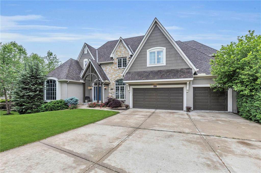 15452 Ironhorse Circle - Photo 1