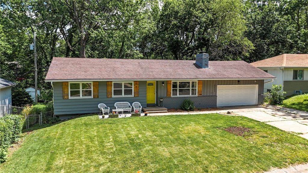 10621 32nd Street - Photo 1