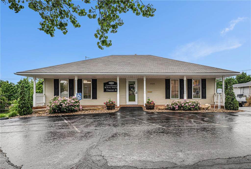 15520 Crestwood Drive - Photo 1