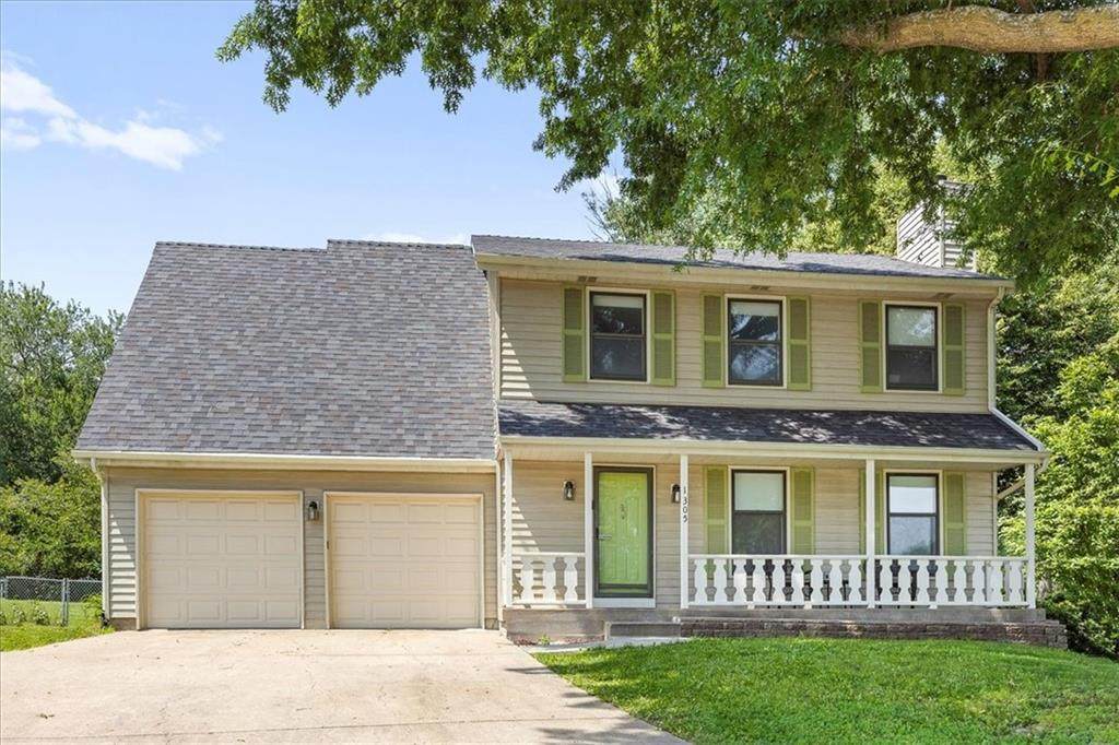 1305 Hunter Drive - Photo 1