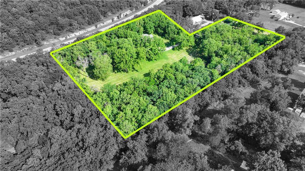 300 Bluff Avenue - Photo 1