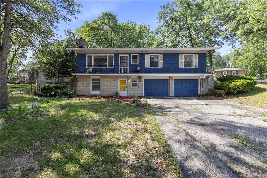 2206 73rd Terrace - Photo 1