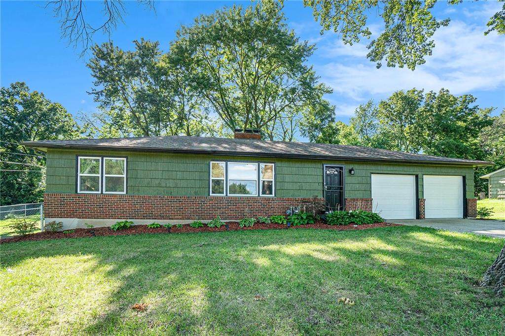 2110 70th Terrace - Photo 1