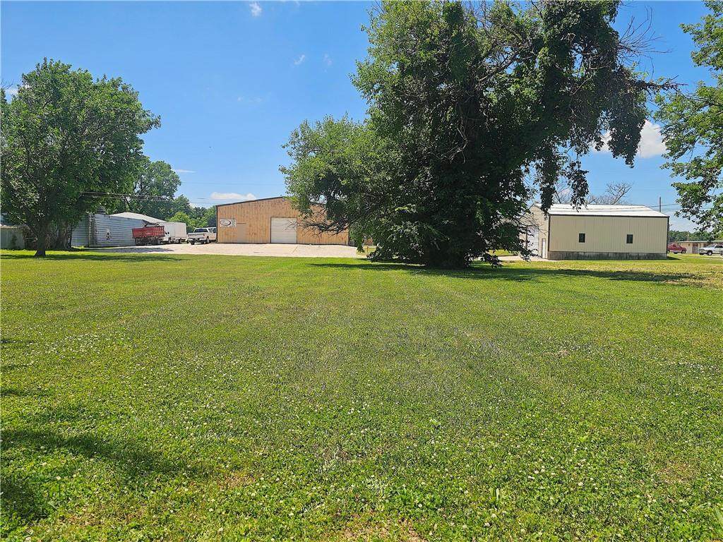 610 Chestnut Street - Photo 1