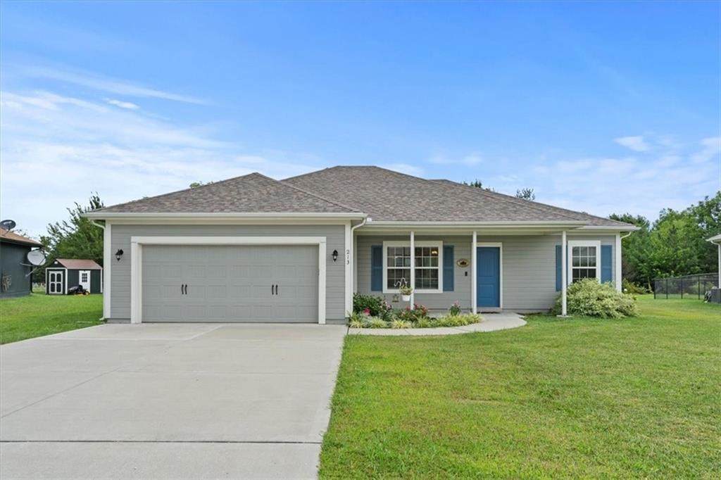 213 Dalton Drive - Photo 1