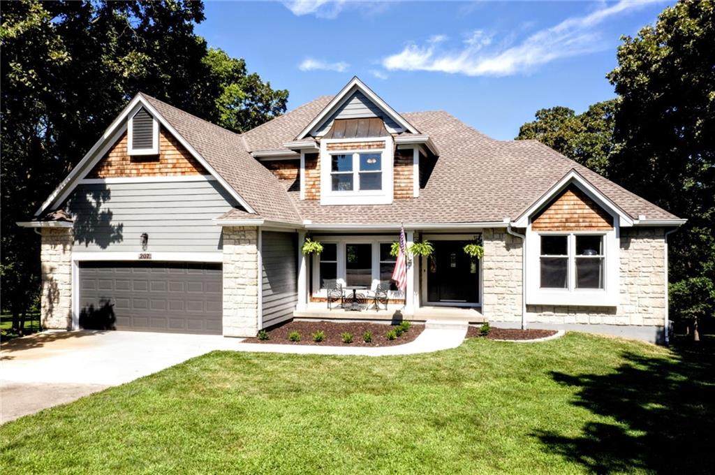 207 Sugarland Drive - Photo 1