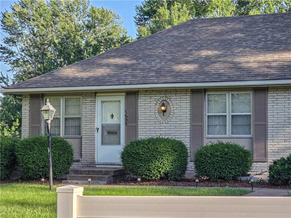 7809 87 Street - Photo 1